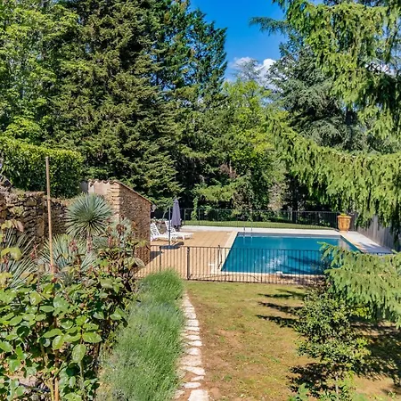 Avec Piscine Sur Le Domaine D'un Chateau *